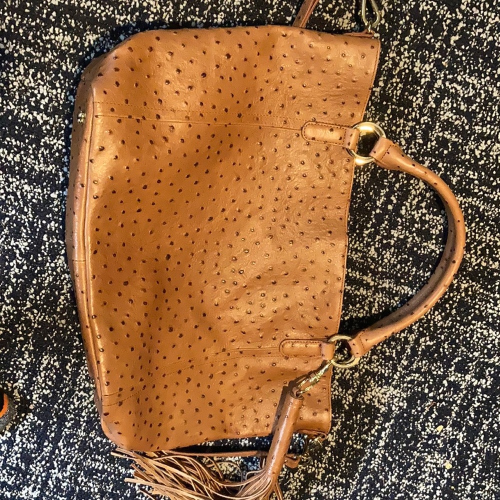 GILI LARGE TASSLE HANDBAG